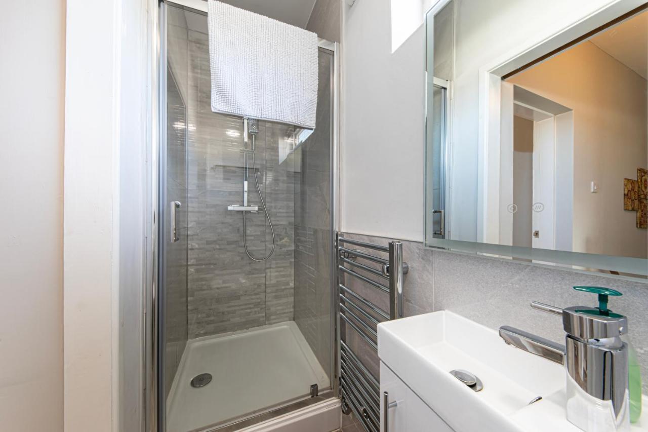 32 Deganwy Beach Екстер'єр фото