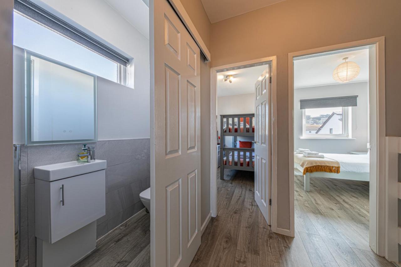 32 Deganwy Beach Екстер'єр фото